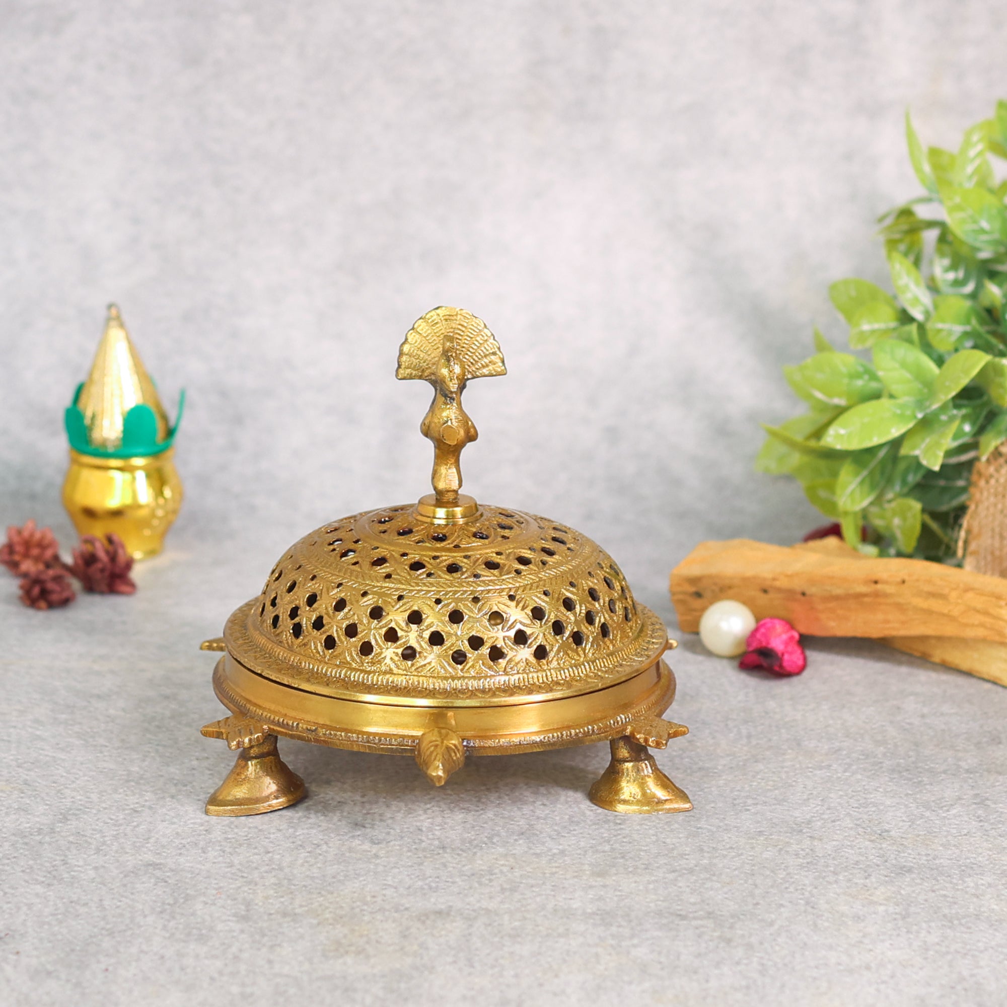 Antique brass tortoise burner