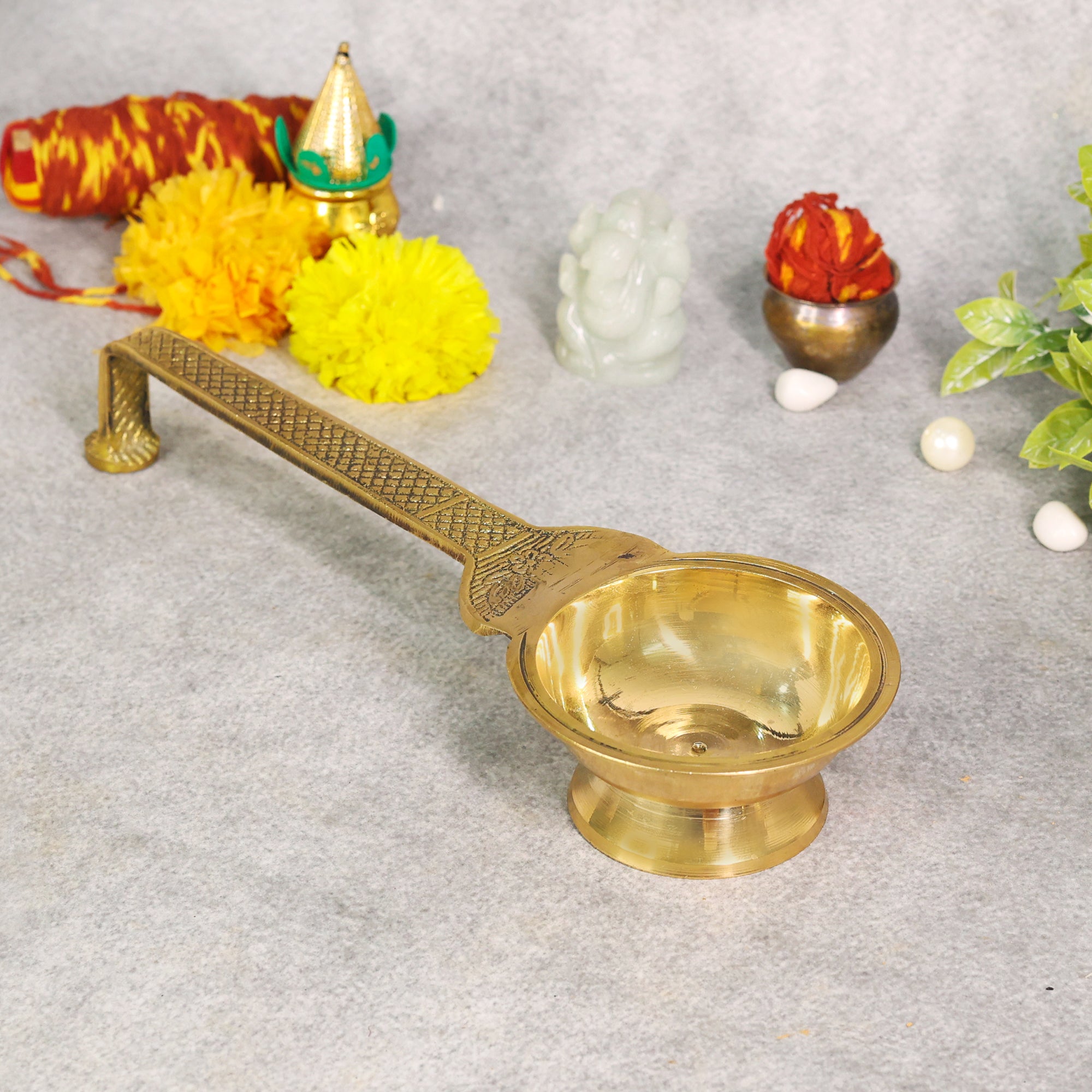 Brass dhoop with long handle