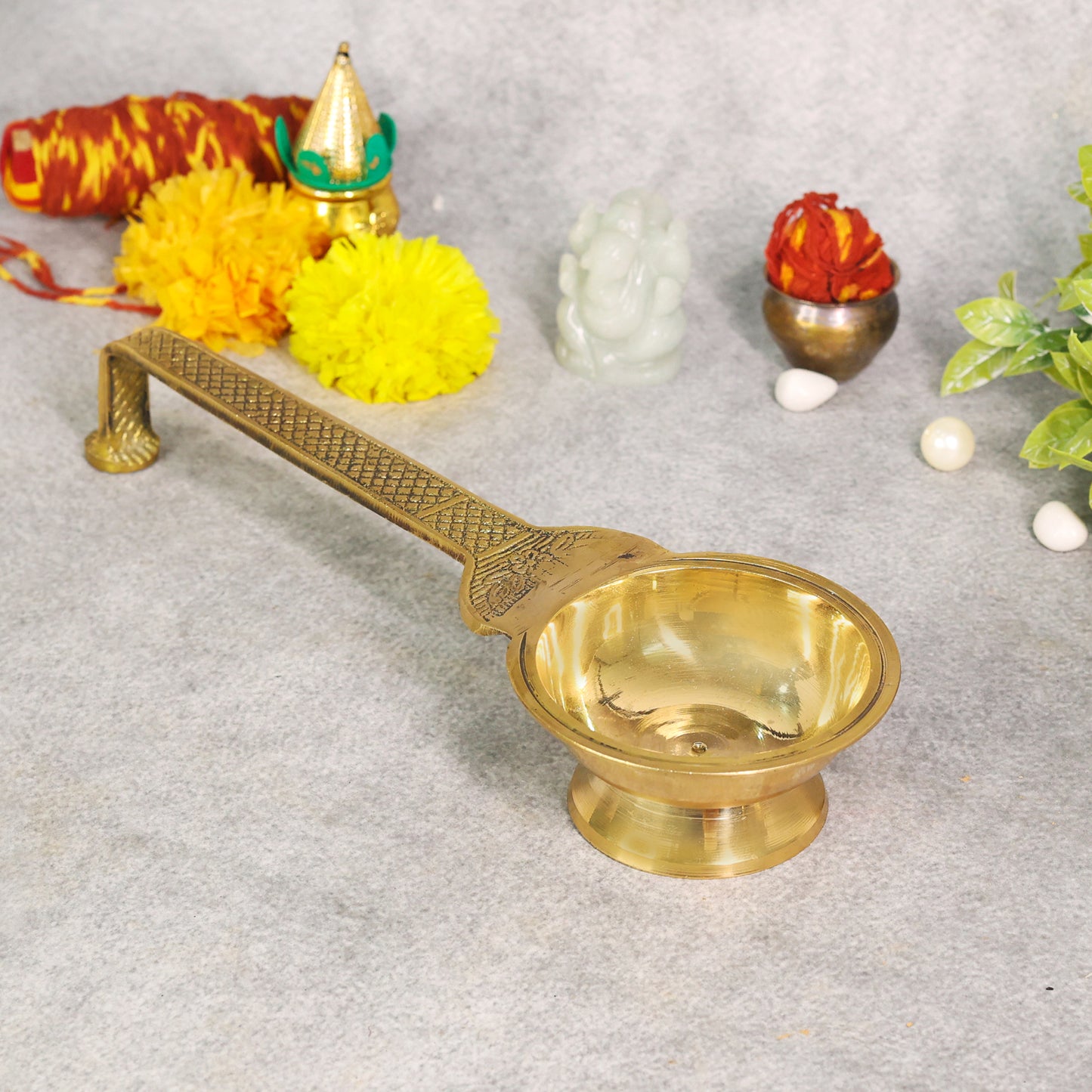 Brass dhoop with long handle